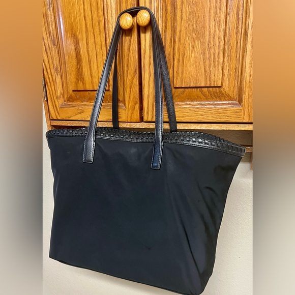 Tory Burch Large Black Travel Tote with Logo Accent Great Used Condition! - Picture 8 of 14